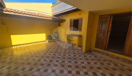 Casa à venda com 3 quartos, sendo 2 suítes,  em Santa Terezinha, Piracicaba, SP