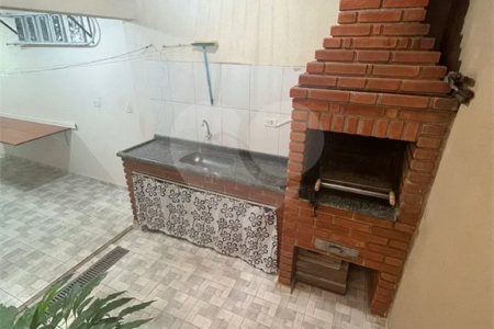 Sobrado à venda no bairro Osvaldo Cruz, São Caetano do Sul, 3 quartos (1 suíte), 3 vagas de garagem