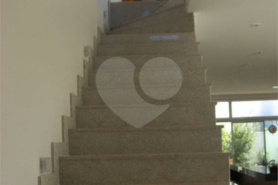 Lindo Sobrado Convívio São Francisco - R$ 980.000,00