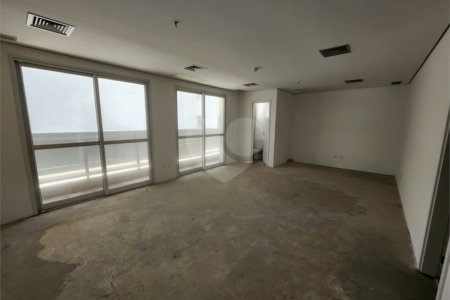 Sala comercial a venda em frente ao Allianz Parque