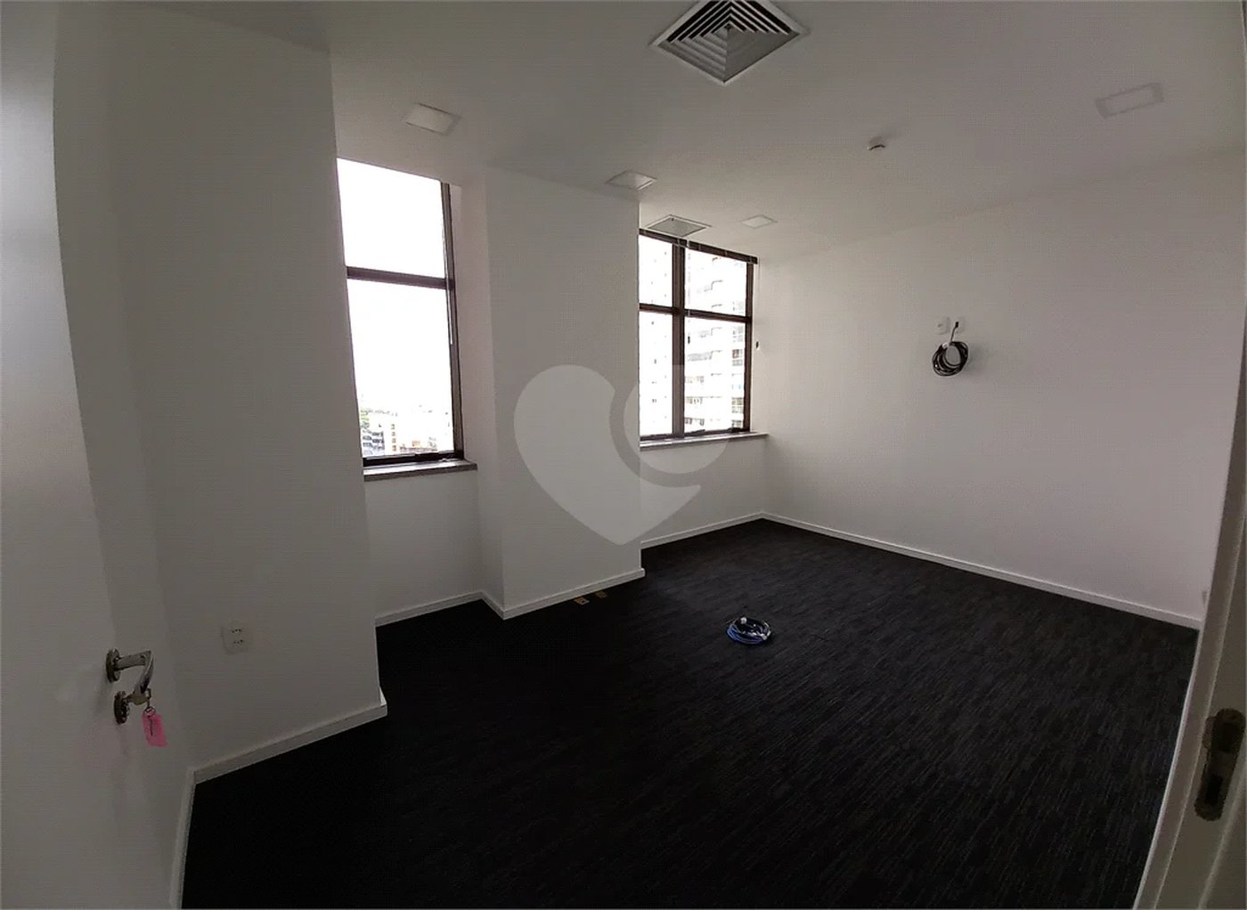 SALA COMERCIAL - BERRINI EXCELENTE PARA CONSULTÓRIOS E ESCRITÓRIO