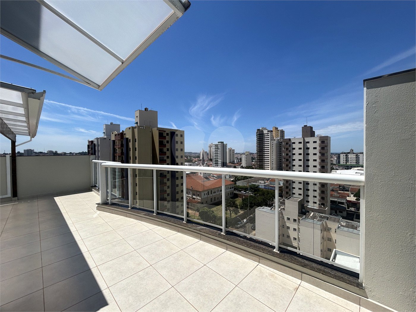 Cobertura de Alto Padrão no Centro de São Carlos – Sofisticação, Espaço e Conforto!
