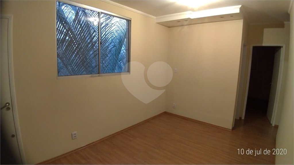 Apartamento no Condomínio Residencial Alcântara.