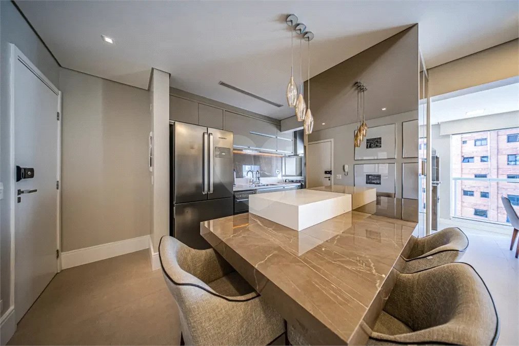 Apartamento à venda com 3 suítes em Jardim Fonte do Morumbi, São Paulo, SP