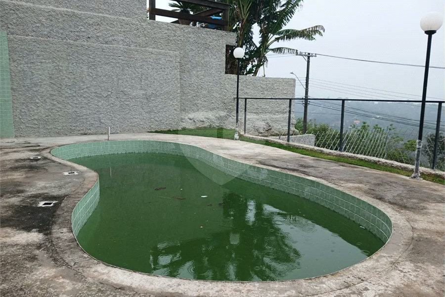 Sobrado à venda com 3 suítes em Roseira, Mairiporã, SP