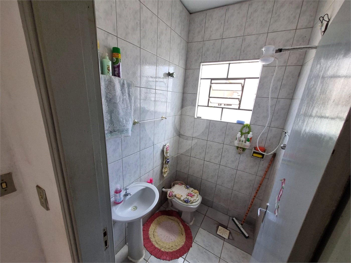 Casa térrea a venda na Vila Lutfalla