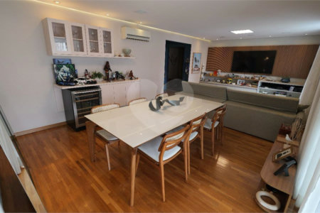 Apartamento á venda - Vila Olímpia