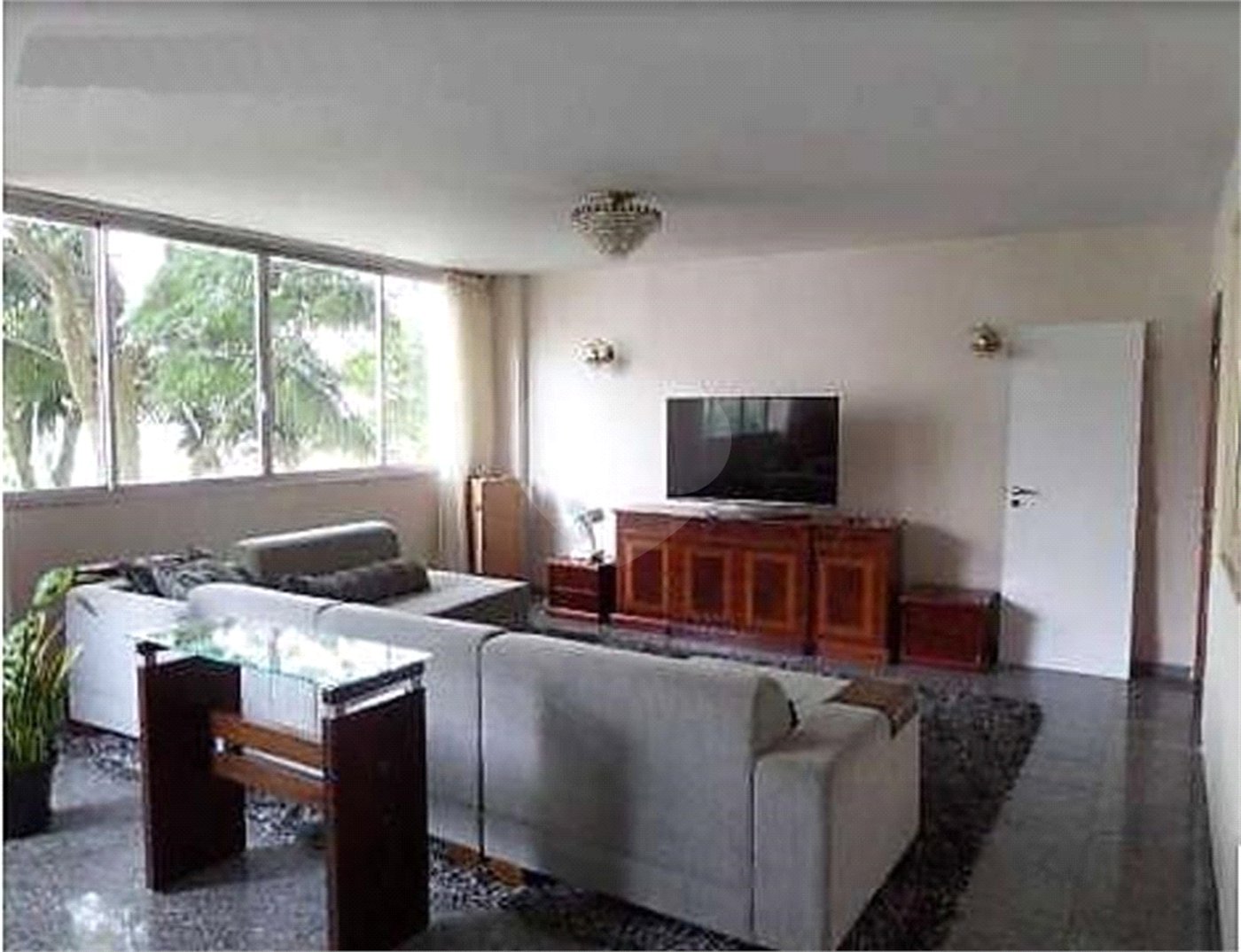 Apartamento próximo ao Metro com 03 dormitórios e 01 Suíte, 2 vagas á venda na Vila Mariana!