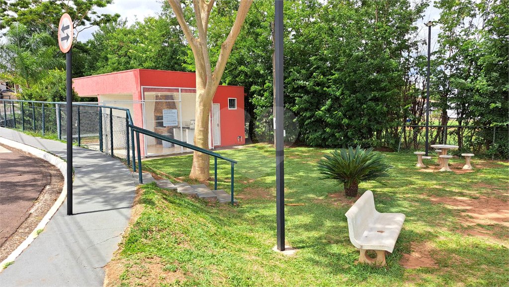 Casa com energia fotovoltaica no Terra Nova em São Carlos.