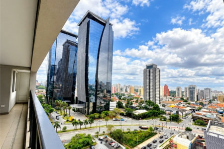 Apartamento à venda com 3 suítes em Chácara Santo Antônio, São Paulo, SP