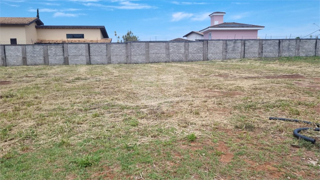 Terreno à Venda no Condomínio Monte das Araucárias