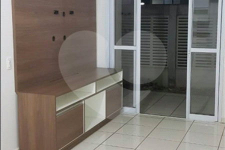 Apartamento à venda no condomínio Residencial Vancouver, em Araraquara-SP.