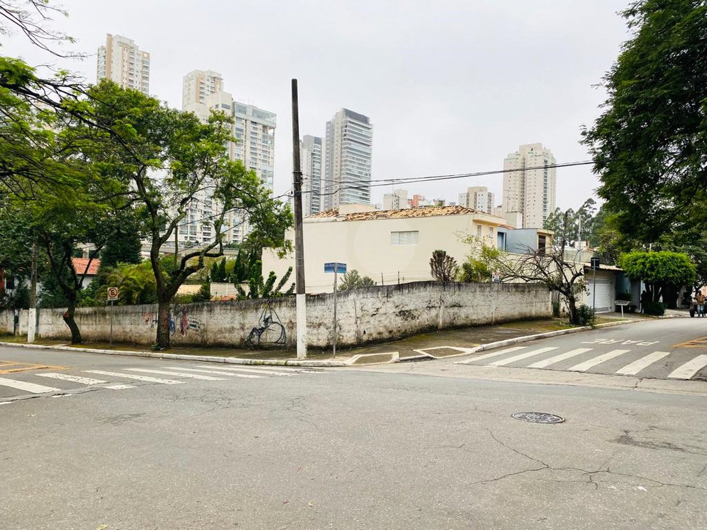 Terreno em Campo Belo