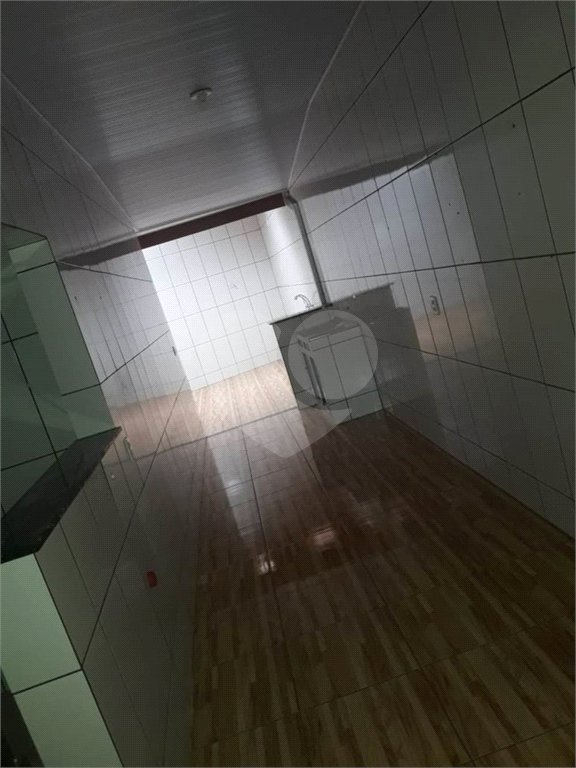 Casa térrea com 2 dormitórios.