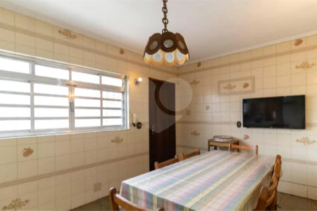 Casa a venda na Região da Saúde