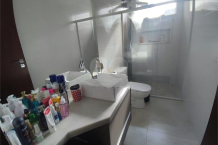 Casa térrea para venda no Condomínio Damha III