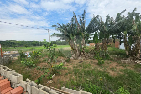 Terreno no Arcoville 260m² de esquina