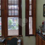 Casa com dois pavimentos na Barra Funda: