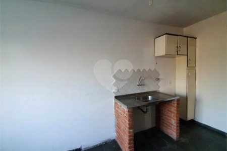 Apartamento com 1 dormitório.
