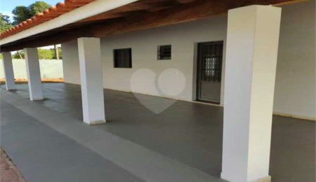 Chácara à venda com 4 quartos, sendo 1 suíte,  em Vale do Sol, Indaiatuba, SP