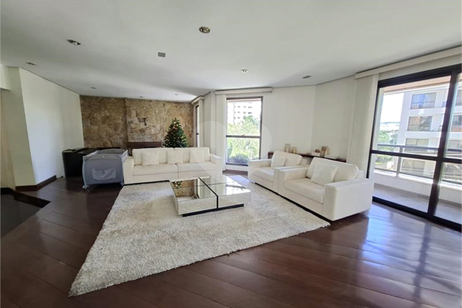 Apartamento, a venda, com 300m² de área privativa, 4 suítes, 4 vagas - Santana / SP