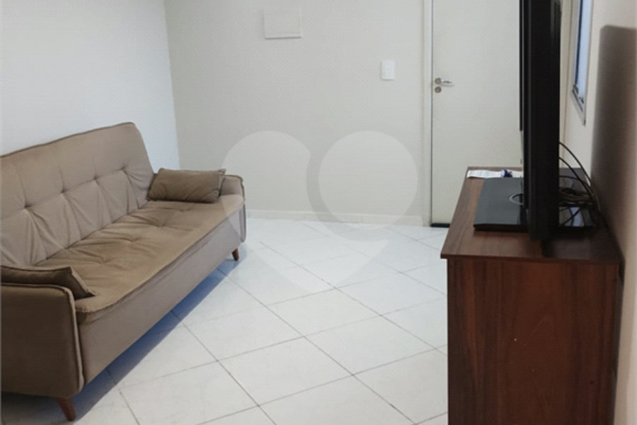 JARAGUÁ – FIT JARAGUÁ. Apartamento lindinho, em condomínio praticamente novo, super organizado e agradável, em local tranquilo com vista livre.