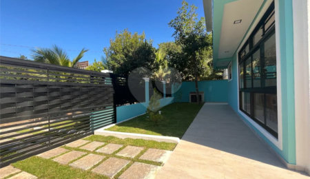 Casa à venda com 4 quartos, sendo 3 suítes,  em Boracéia, São Sebastião, SP