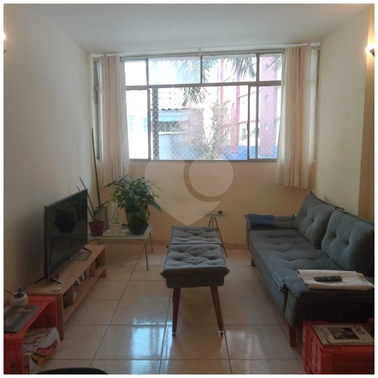 Apartamento mobiliado com 49 m² de área útil, 1 quarto, à venda na Bela Vista