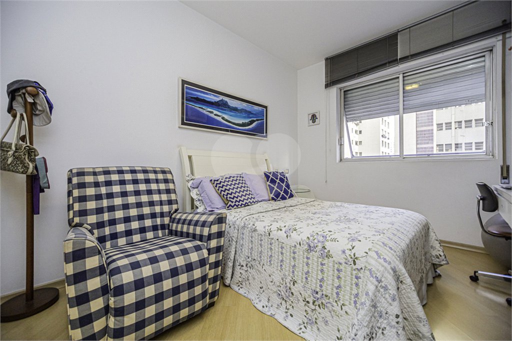 Apartamento á venda em Higienópolis com 212m² 3 dormitórios 1 suíte 2 vagas