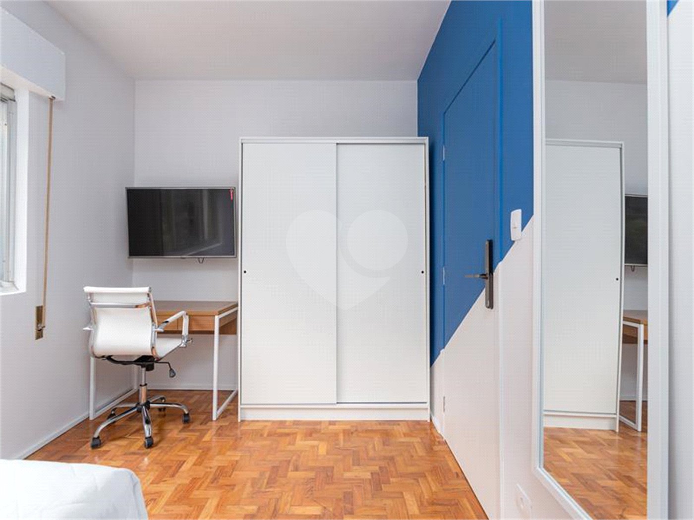 Excelente oportunidade para reformar e ficar com o apartamento dos seus sonhos!