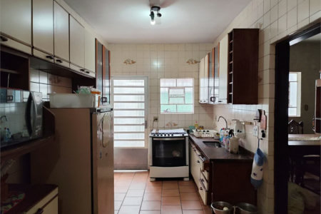 Sobrado à Venda Próximo ao Parque Chácara do Jóquei , 5 dormitórios sendo 3 suítes e 3 vagas !!!