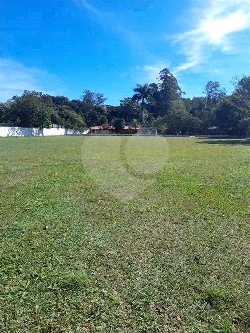 Chalé à venda em Atibaia 140m²– Condomínio fechado com lazer completo