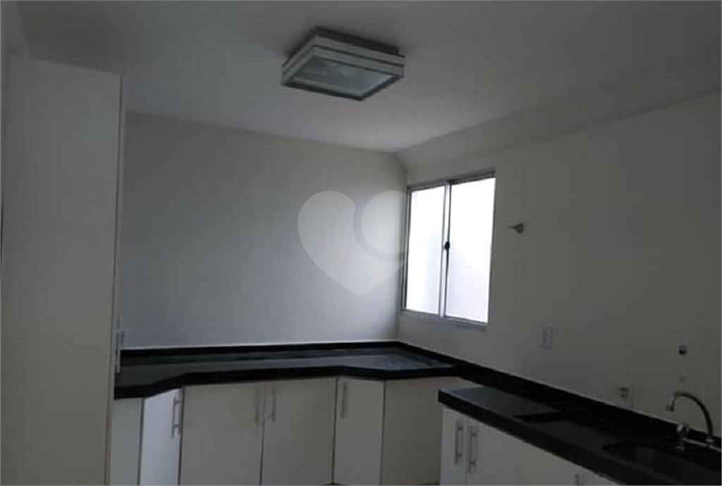 Apartamento no Condomínio Monte Nevada.