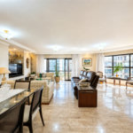 Apartamento de 184 m² em andar alto com 4 dormitórios e 3 vagas em Perdizes
