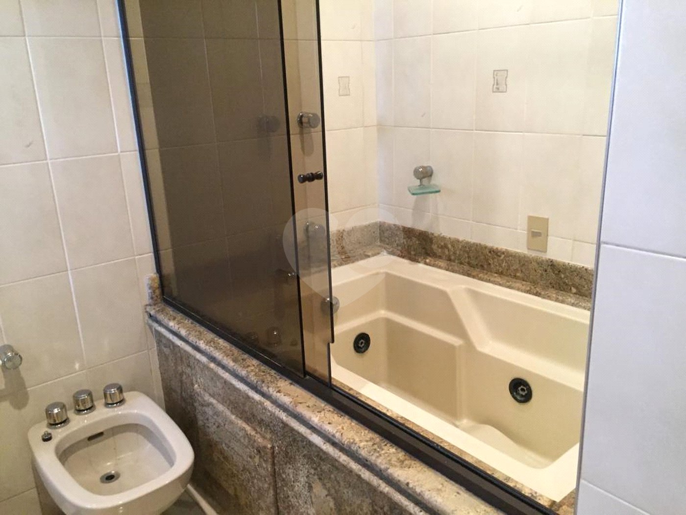 APARTAMENTO LUXUOSO Á VENDA - 04 SUÍTES - 04 VAGAS - SAÚDE - CONDOMÍNIO COMPLETO