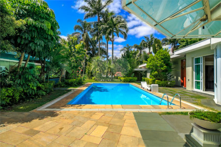 Casa Térrea à venda com 4 suítes em Jardim Marajoara, São Paulo, SP