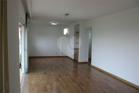 Apartamento de 3 Suítes com Vista Definitiva e Sol da Manhã no Condomínio Club House - Parque do Prado