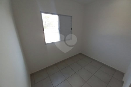Apartamento no Condomínio Mirante Araucária.