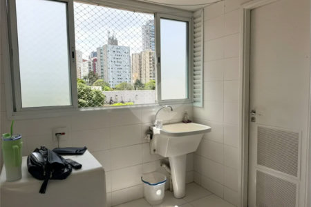 Apartamento à venda com 3 suítes em Vila Mariana, São Paulo, SP