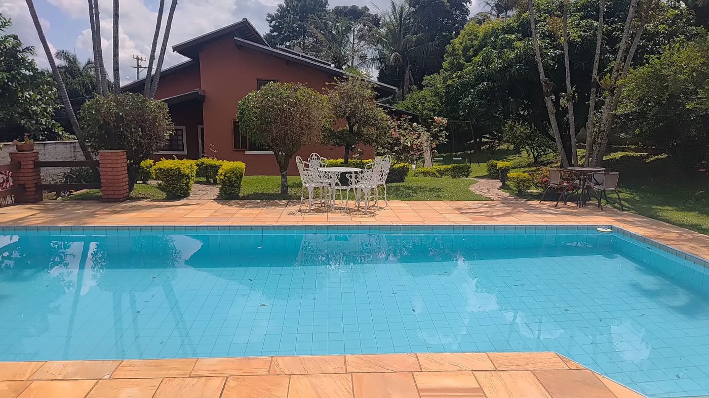 Casa à venda com 3 quartos, sendo 2 suítes, no condomínio Cafezal VI, Itupeva - SP