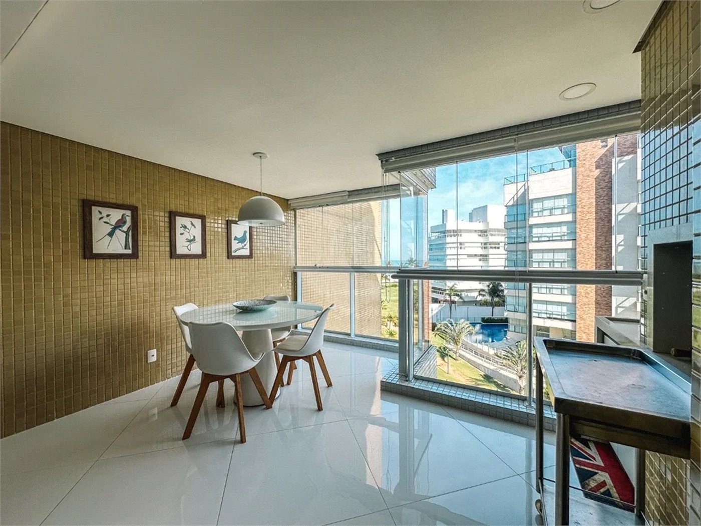 Apartamento à venda com 4 suítes em Riviera de São Lourenço, Bertioga, SP