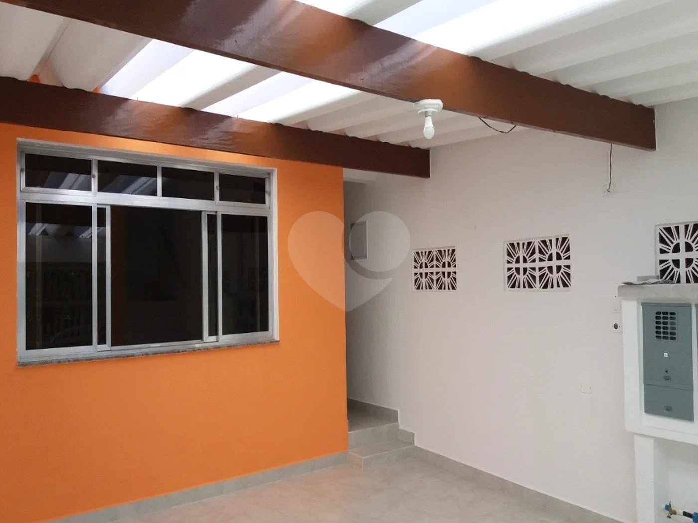 Casa com 125m² , 2 dormitórios , 2 vagas , à venda no Jardim Las Vegas em Santo André.