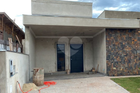 Casa Térrea no Condomínio Residencial Valencia Ilha Turia.