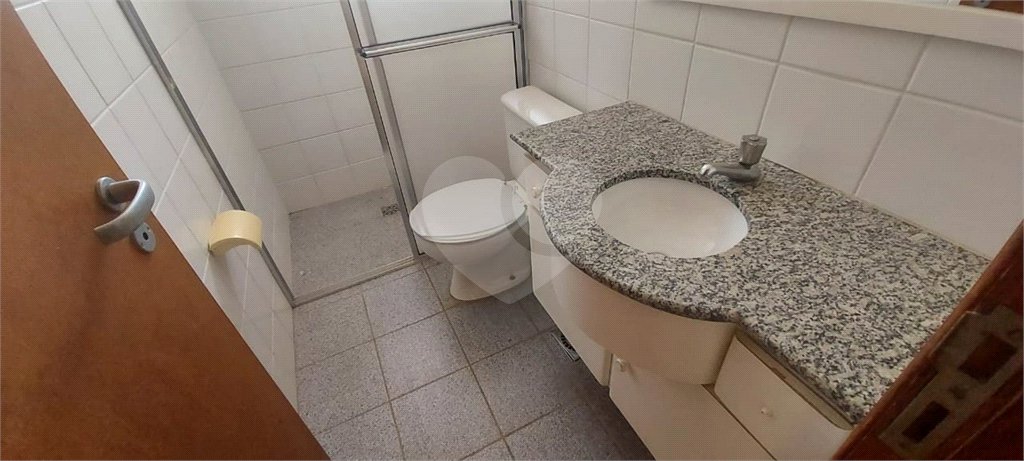 Apartamento no Condomínio Joan Miro .