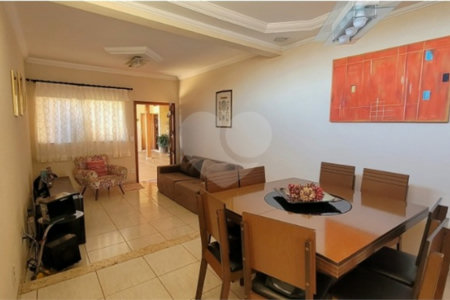 Casa a venda no Itamaraty