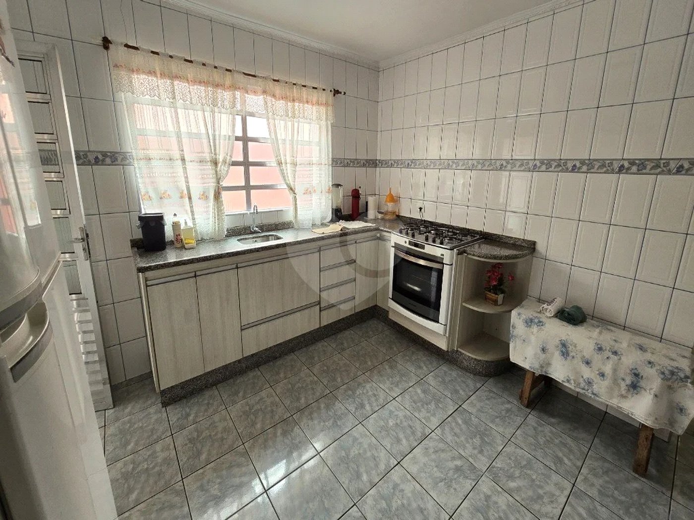 Casa com 185m² , 3 dormitórios , 2 vagas , à venda no Jd. Alzira Franco , em Santo André.