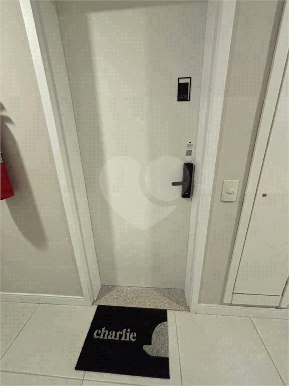 Studio mobiliado em andar alto com lazer completo em Indianópolis