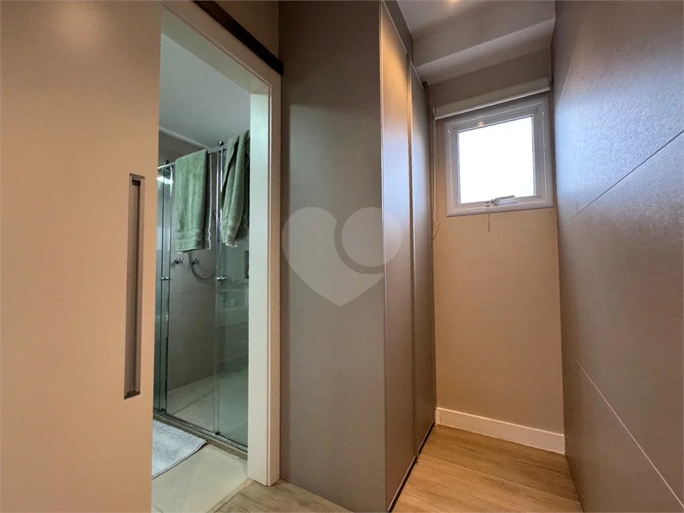 Santana Alto Padrão/Porteira Fechada, Apto. 260 m² 4 Suítes, 5 vagas 2 depósitos privativos
