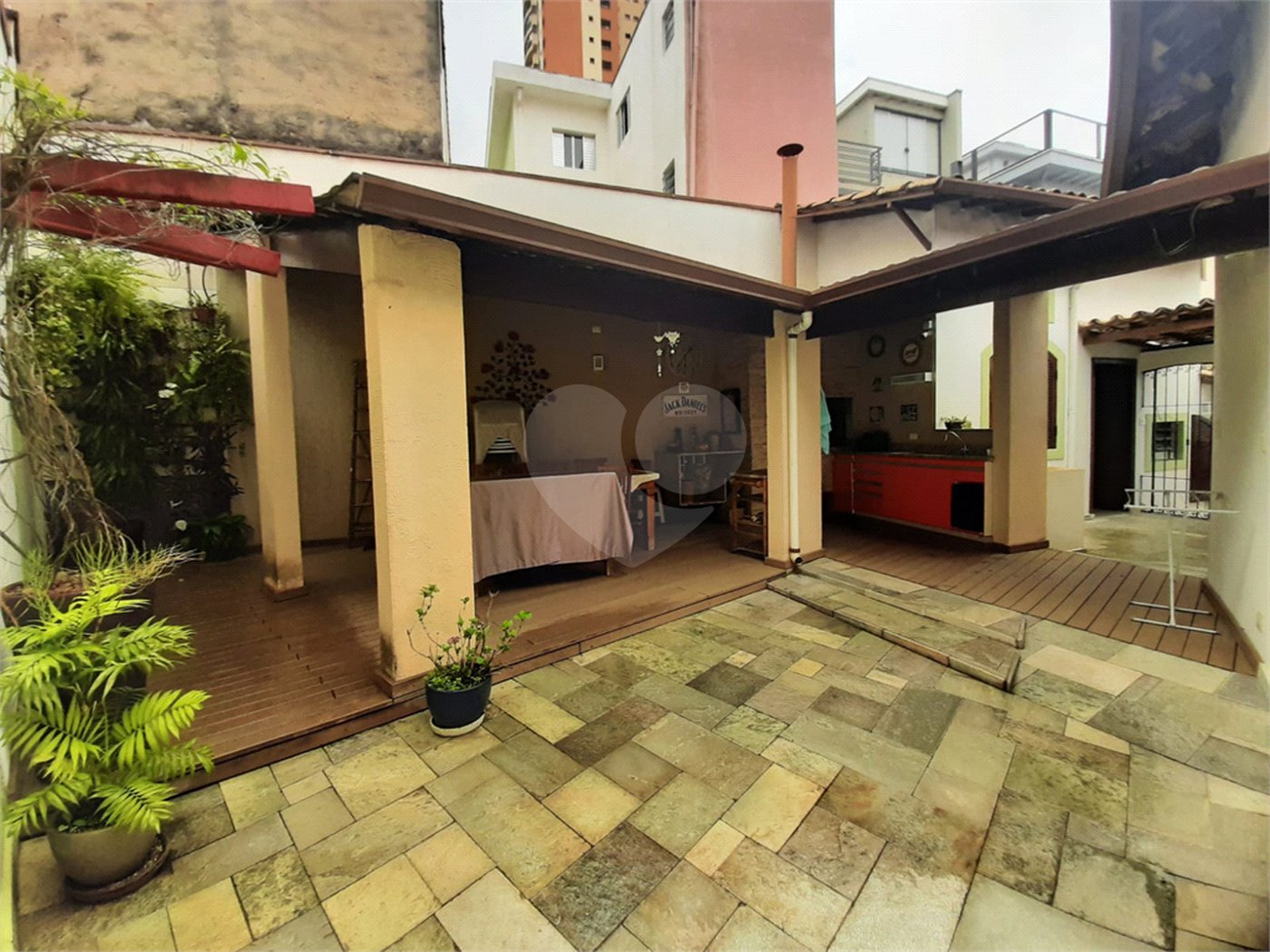 Casa térrea assobradada em rua fechada no Mandaqui - 3 quartos, 1 suite, 3 vagas