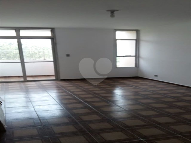 Apartamento à venda com 2 quartos, sendo 1 suíte,  em Tremembé, São Paulo, SP